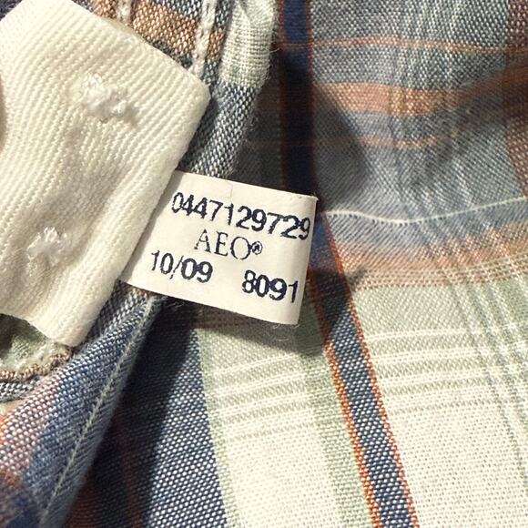 American Eagle Vintage Fit Western Pearl Snap Button Down - Medium - Picture 6 of 7